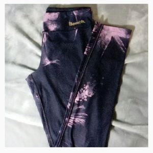 Bench bleach dye leggings